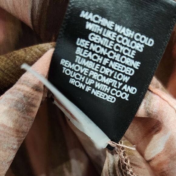 Torrid Water Color Print Georgette Hi-Low Short Sleeve Blouse - Picture 7 of 10